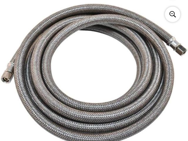 Lot 96-164802 - Everbilt 12 ft. Braided Ice Maker Connector New