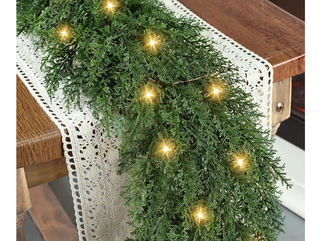 Lot 96-194862 - Case of 10 Lush Artificial Cedar Garlands Prelit Garlands for Stairs Railing Fireplace Table Christm...