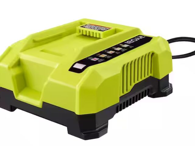 Lot 96-169638 - RYOBI
40V Lithium-Ion Rapid Charger
MSRP $119.99
New