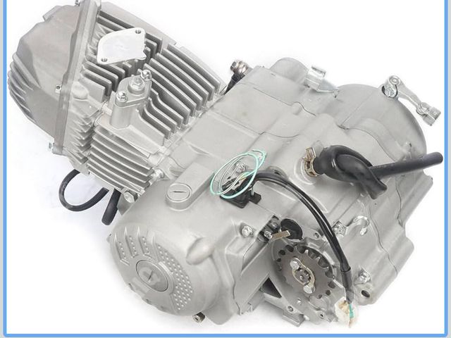 Lot 96-172882 - 1 PC Engine 190CC Fits for Zongshen Motorcycle Engine Aftermarket Part, MSRP $1143.99 Used, untested
