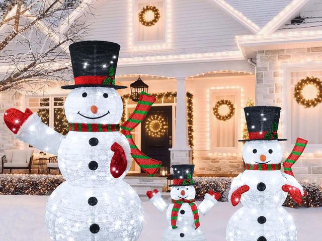Lot 96-188055 - kemooie 3 Pcs 3D Lighted Christmas Snowman Decorations, 4FT+3FT+2FT Collapsible Snowman Outdoor Deco...