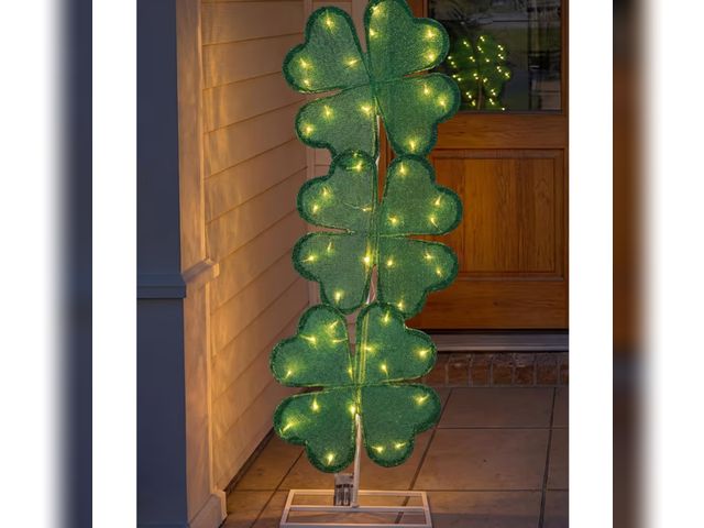 Lot 96-208226 - St Patricks Day Shamrock Shape Lights Yard Signs 41 Inch H Pre-lit Lighted Decor with 50 Warm White ...