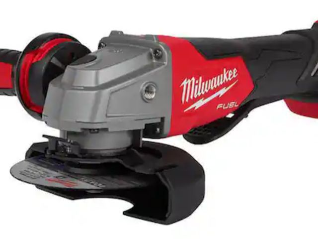 Lot 96-175220 - Milwaukee
M18 FUEL 18V Lithium-Ion Brushless Cordless 4-1/2 in./5 in. Grinder w/Paddle Switch (Tool-...