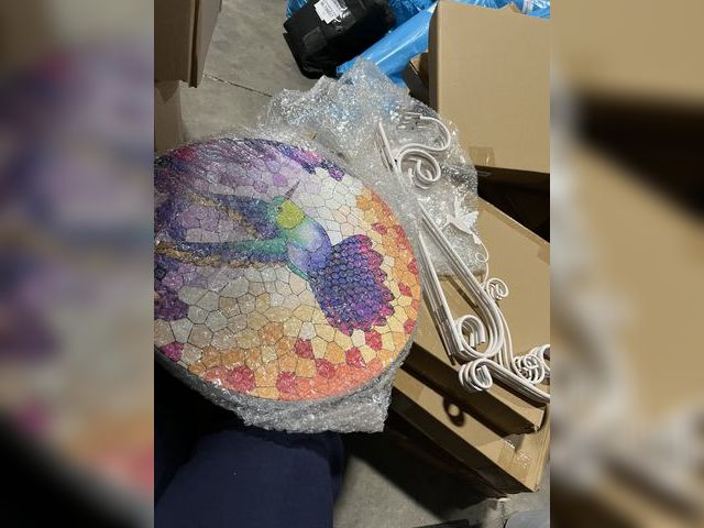 Lot 96-198869 - YALINKA 15.8 Inch Round Metal Side Table, UV-Coated Outdoor &amp; Indoor Coffee Tea End TableTable f...