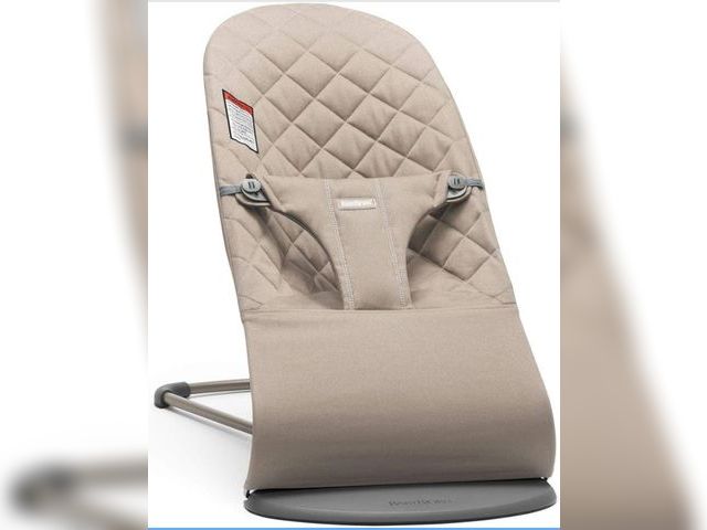 Lot 96-175561 - BabyBjörn Bouncer Bliss, Sand Gray, Woven, Classic Quilt | 2-in-1 Adjustable Baby Bouncer Seat and T...