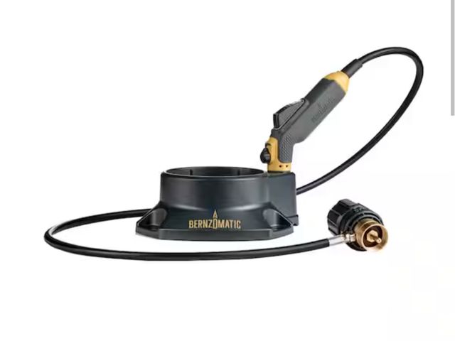 Lot 96-164907 - Bernzomatic
FirePoint Creator Tool Compatible w/MAP-Pro Gas and Propane Gas with 41in Flexible Exten...
