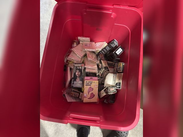 Lot 96-173597 - Mixed Tote of Miscellaneous Items