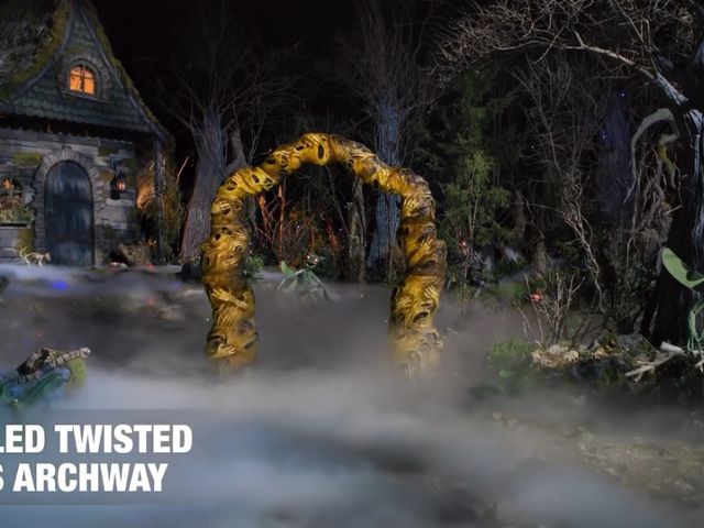 Lot 96-182107 - 7ft LED Twisted Souls Archway MSRP
$249 Unused, some box damage