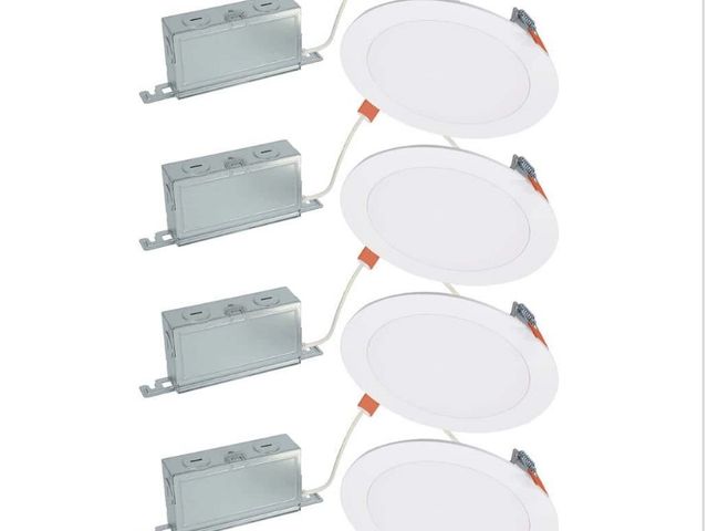 Lot 96-190112 - HALO
HLBSL 6 in. Can Less
Integrated LED, 900 Lumens,
5CCT, White (4-Pack)
used untested