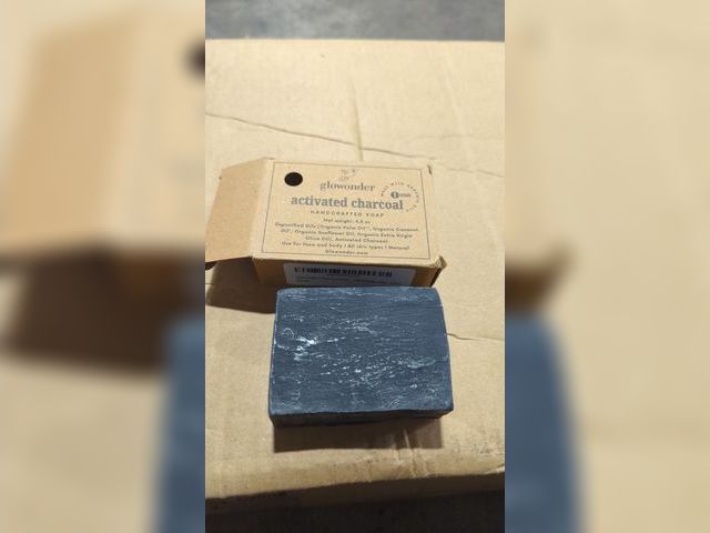 Lot 96-178113 - Glowonder Handmade Organic Bar Soap for Face and Body - Moisturizing, All-Natural, Cruelty-Free - Bo...
