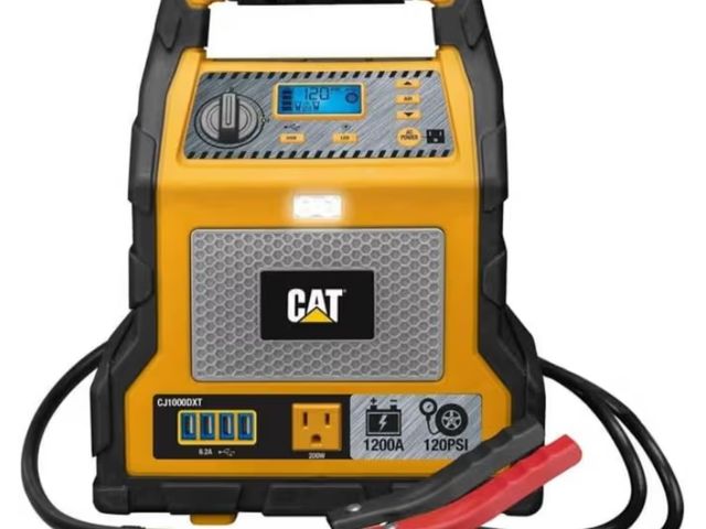 Lot 96-222284 - CAT CJ1000DXT 1200 Peak Amp Jump Starter and Power Station
Appears lightly used Untested