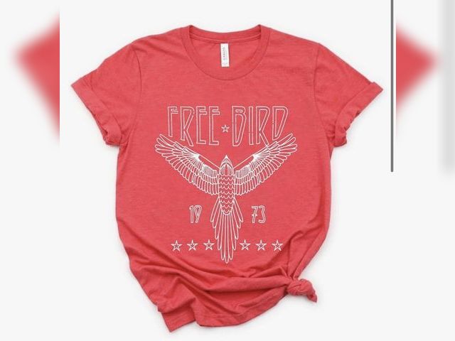 Lot 96-232610 - Womens Band Shirt Vintage America Shirt  Used Size: L