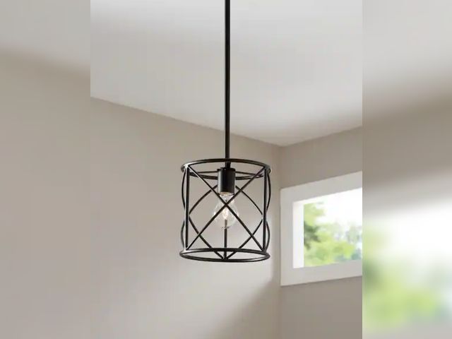 Lot 96-222275 - Hampton Bay
Hastings 60-Watt 1-Light Oil Rubbed Bronze Contemporary Pendant Light with Open Cage Des...