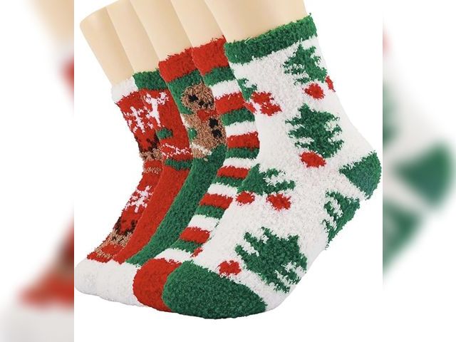 Lot 96-193721 - 5 packs of WaySoft Fluffy Fuzzy Socks for Women &amp; Teen Girls - 4 to 5 Pairs Bulk Pack - 2023 Hol...