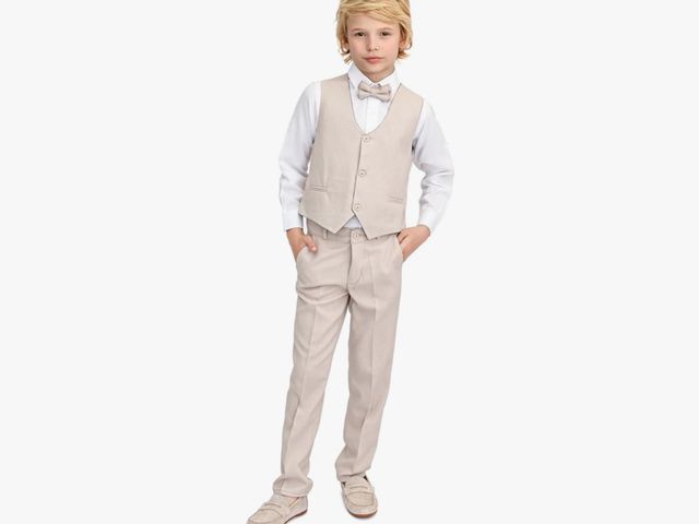 Lot 96-201306 - Boys Formal Suit Tie, Bowtie, Vest, Pants and Shirt Dresswear Suit Set Size 14H New
