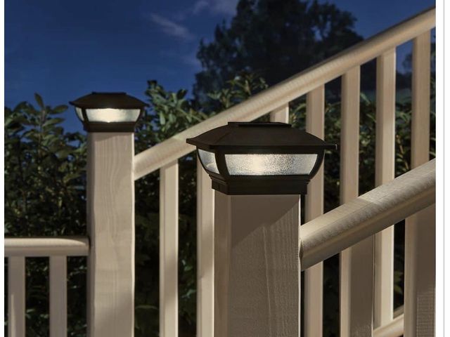 Lot 96-198975 - Hampton Bay 4x4 or 6 x 6 Black
Integrated LED Outdoor Solar Deck Post Cap Light (2-Pack) New