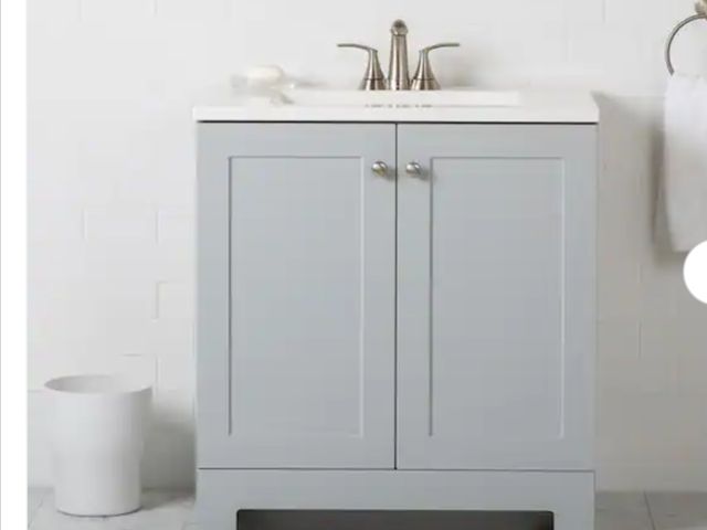 Lot 96-195703 - GLACIER BAY 31 in. Single Sink Pearl Gray Bath Vanity with White Cultured Marble Top (Assembled) Dam...
