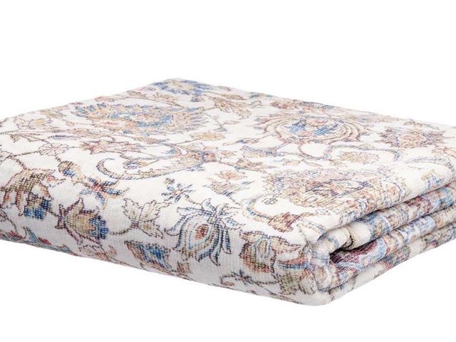 Lot 96-211519 - Comfort Bay Machine Washable Area
Rug, 5 ft x 7 ft, New