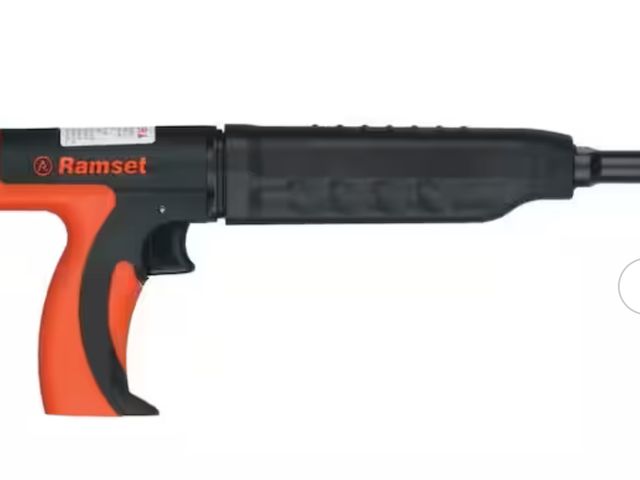 Lot 96-159793 - Ramset
MasterShot 0.22 Caliber Powder Actuated Tool (PAT
Unused open package
MSRP $109