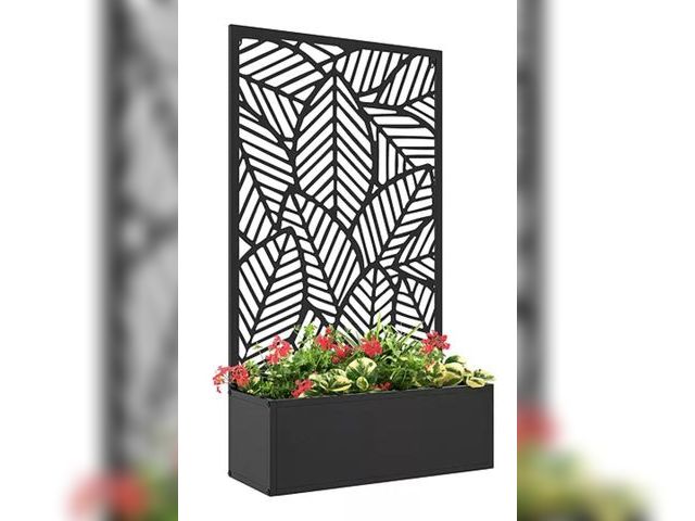 Lot 96-161536 - Outsunny
Outdoor Privacy Screen with Raised Garden Bed, Metal
New
Msrp $149.12