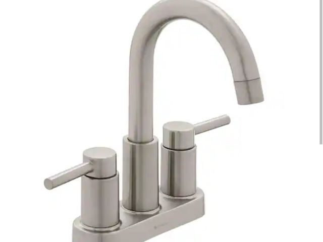 Lot 96-170496 - Glacier Bay
Dorind 4 in. Centerset 2-Handle High-Arc Bathroom Faucet in Brushed Nickel New