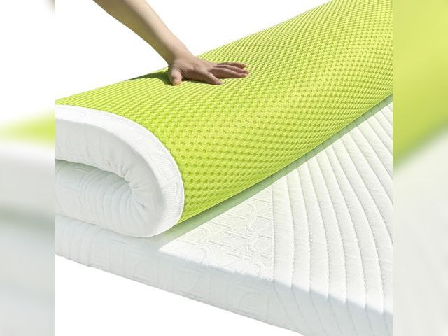 Lot 96-147220 - 4 Inch King Firm Mattress Topper, Extra Firm Memory Foam Bed Topper for Pain Relief, Cooling Gel-Inf...