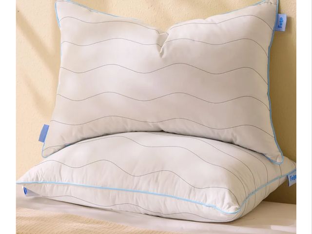 Lot 96-171166 - felo Soft Feather Down Pillows Queen Size Set of 2 and Down Pillows Queen Size Set of 2 New MSRP $10...