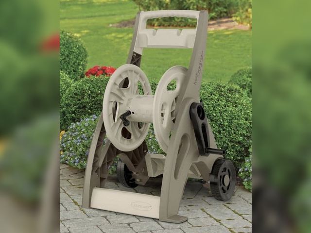 Lot 96-222217 - Suncast 175 ft. Hose Reel Mobile Cart

Appears lightly used, untested. Missing hose