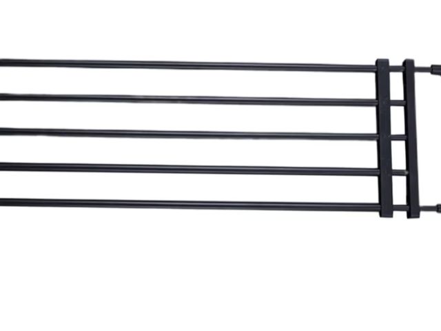 Lot 96-181442 - Expandable Gate Retractable Dog Gate Guard Protection Pet Fence Puppy Fence Gate for Outdoor Stairwa...