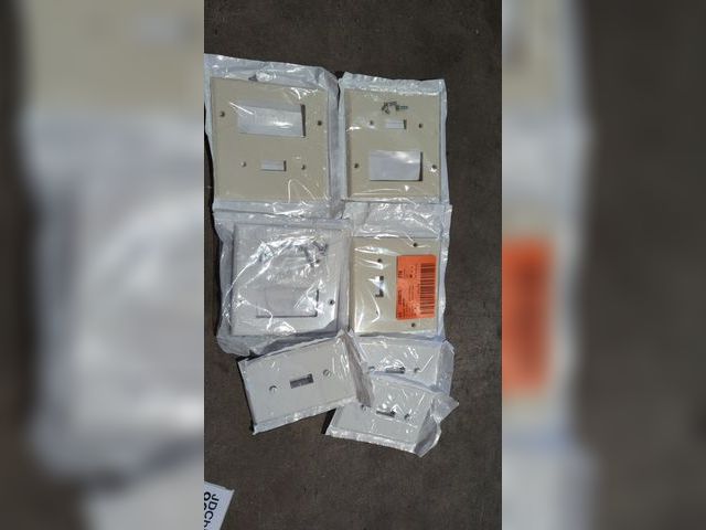 Lot 96-227780 - Bundle of assorted Light Switch Covers New