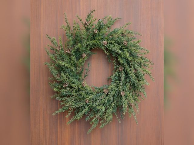 Lot 96-189916 - CG Hunter Holiday Collection Faux Wreath, Premium Artificial Indoor and Outdoor Large 28" Pinecone C...