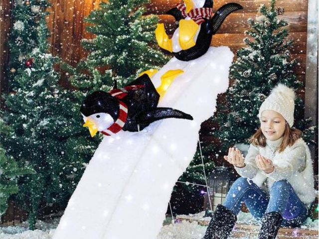 Lot 96-192524 - Costway
4 ft. Pre-Lit Christmas Penguin Ice Skating Decoration with Snowy Slide and LED Lights
New 
...