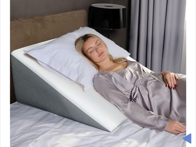 Lot 96-179186 - Kolbs Extra Wide Bed Wedge Pillow | Super Large | Memory Foam Top and Jacquard Cover | for Sleeping ...