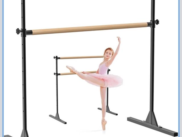 Lot 96-221787 - SELEWARE Height Adjustable Ballet Barre Freestanding Ballet Bar Heavy Duty Dance Bar Support Barre M...