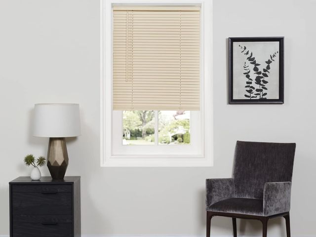 Lot 96-211454 - Set of 4 Cordless Room Darkening Blind - 27 Inch Width, 64 Inch Length, 1" Slat Size - Alabaster - C...