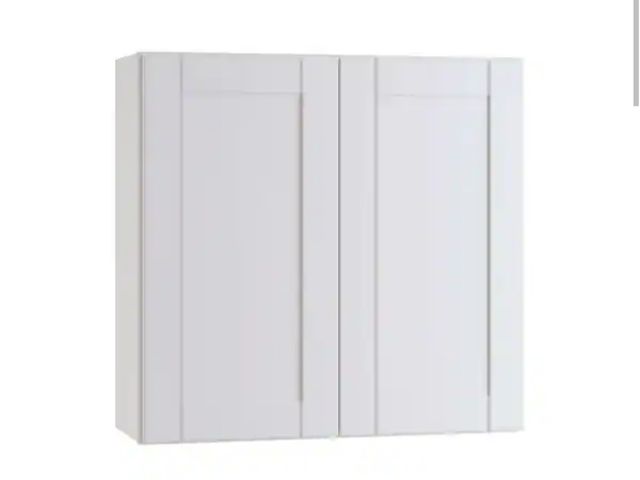 Lot 96-173613 - Contractor Express Cabinets
Arlington Vesper White Plywood Shaker Stock Assembled Wall Kitchen Cabin...