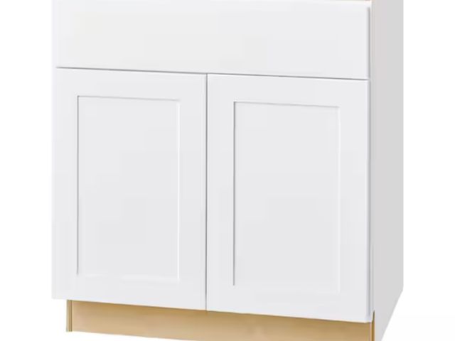 Lot 96-155114 - Hampton Bay Avondale 30 in. W x 24 in. D x 34.5 in. H Ready to Assemble Plywood Shaker Base Kitchen ...