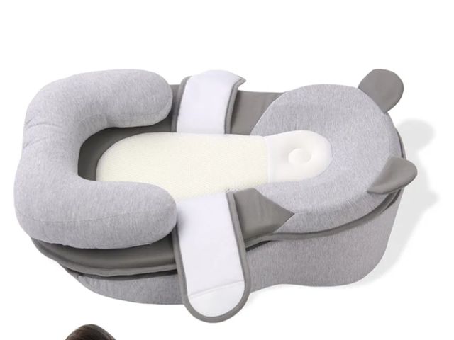 Lot 96-174322 - Baby Feeding Pillow, Anti Overflow Feeding Pillow for Reducing Spit-Up, Safety Nursing Pillow, Baby ...