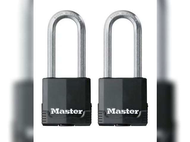 Lot 96-164291 - Master Lock
Heavy Duty Outdoor Covered Padlock with Key, 2-1/8 in. Wide, 2-1/2 in. Shackle, 2 Pack
N...
