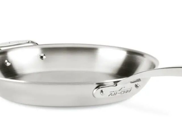 Lot 96-173845 - Stainless Everyday 3-ply Bonded Cookware; Skillet; 12.5 inch
New 
Msrp $179.99