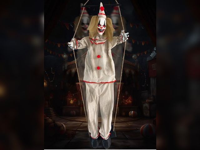 Lot 96-180001 - 55" Halloween Animatronics Clown Decoration Outdoor on The Swing with Sound Activated,Hanging Animat...