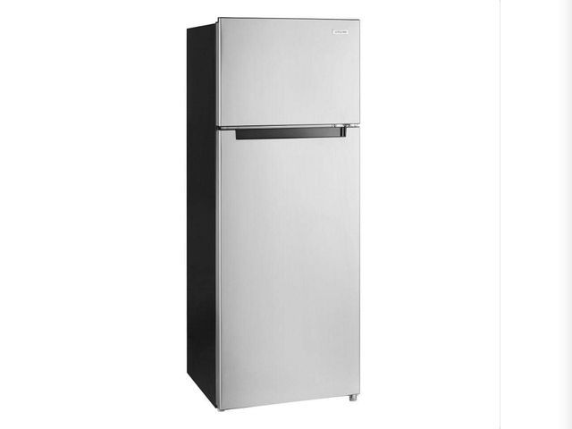 Lot 96-171894 - Vissani 7.2 cu. ft. Top Freezer
Refrigerator in Stainless Steel MSRP $378, New, some dents on freeze...
