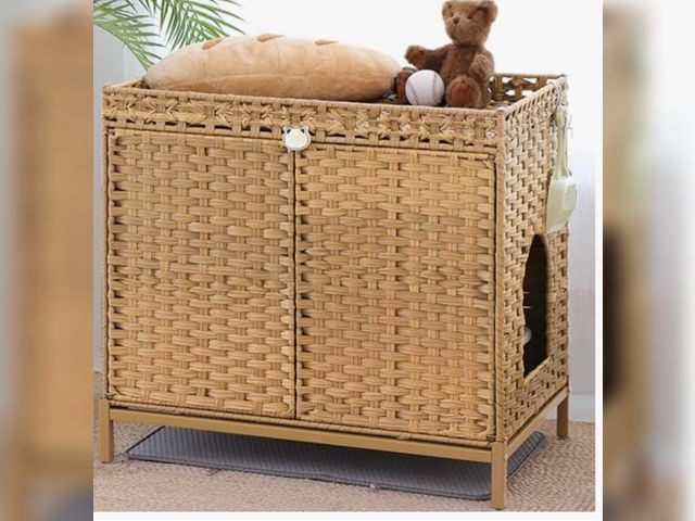 Lot 96-180982 - Cat Litter Box Enclosure; Cat Litter Box Enclosure Furniture with Cat Litter Mat;Handwoven Rattan Ca...