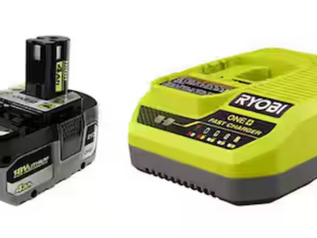 Lot 96-191832 - RYOBI
ONE+ 18V HIGH PERFORMANCE Starter Kit with 4.0 Ah Battery and Charger
used untested 
MSRP $150...