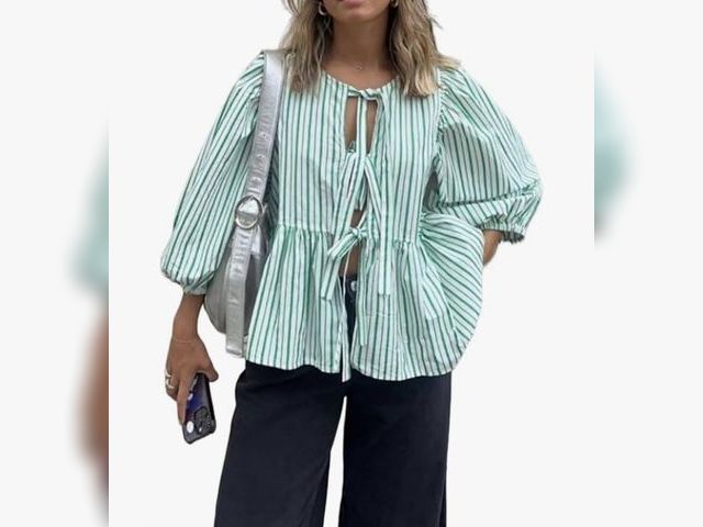 Lot 96-166232 - Women Y2K Peplum Shirt Bow Blouse Tie Up Front Puff Short Sleeve Ruffle Babydoll Top Size Small

New