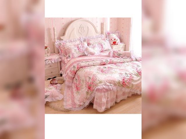 Lot 96-170588 - Cotton Princess Style 5 Pcs Bed Set Duvet Cover Bed/Bed Skirt Set Pillowcase 1 Queen Size
Style vari...
