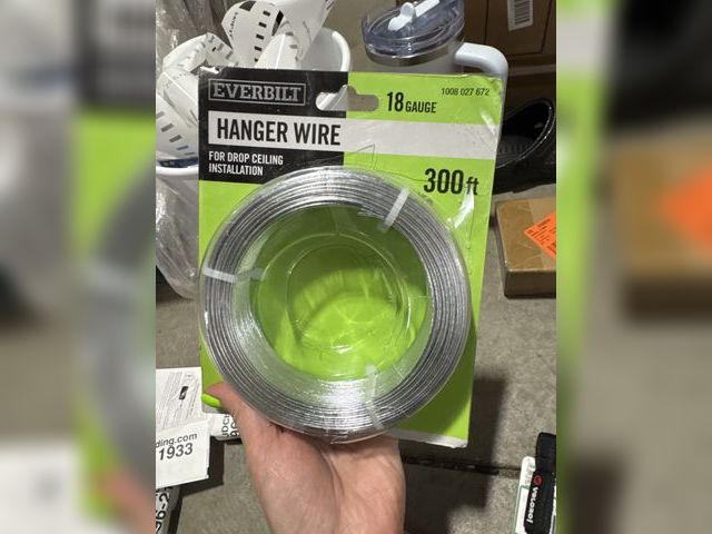 Lot 96-211933 - Everbilt 18g Hanger Wire 300’
New