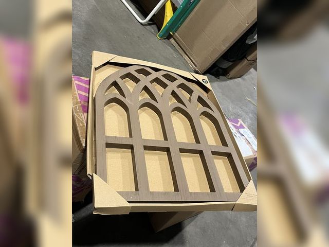 Lot 96-201508 - 4 Pack Faux Wood Decorative Arches assorted colors gray white brown and beige New