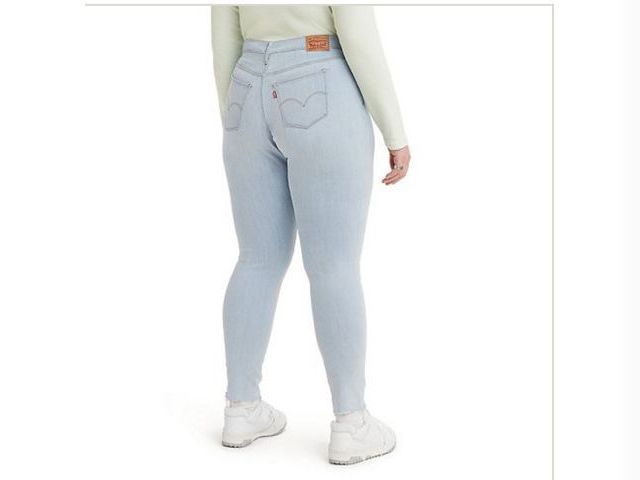 Lot 96-178932 - Plus Size Levi's® 711™ Skinny Jeans Size 18W New