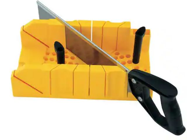 Lot 96-174402 - Stanley
14.5 in. Deluxe Clamping Miter Box with 14 in. Saw
New